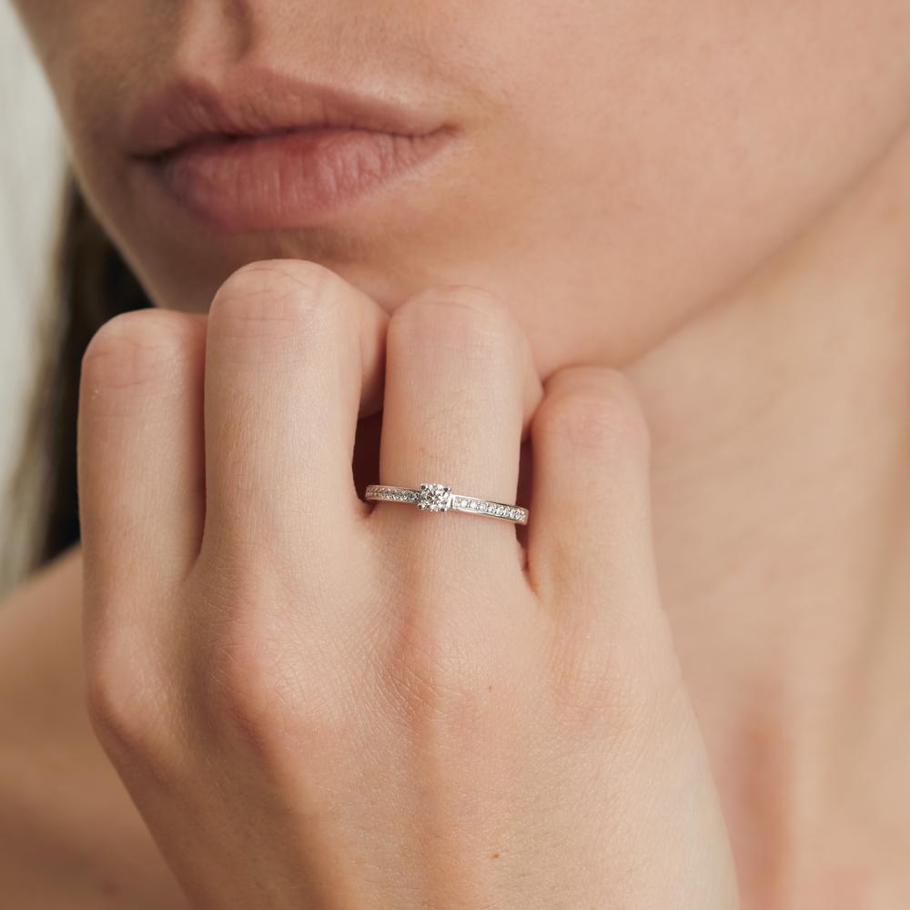 Solitär Ring 750/18 K Weissgold Diamanten weiss, 0.20 ct, Brillantschliff, w-si Ø3 mm