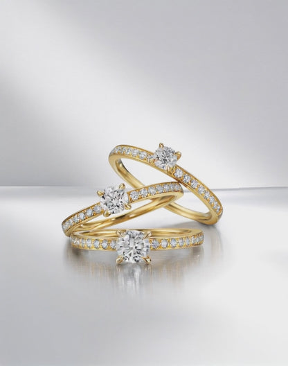 Solitär Ring 750/18 K Gelbgold Diamant weiss, 0.30 ct, Brillantschliff, w-si, Diamant weiss, 0.20 ct, 18 Steine, Brillantschliff, w-si